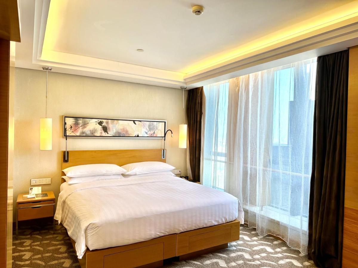Swissotel Foshan, Guangdong - Free Shuttle To Canton Fair Exteriör bild
